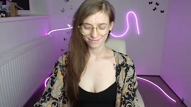 Snapshot of Luna_Tantra chatting on July 29, 2026, 7:23 pm Luna Tantra online show from July 29, 2026, 7:23 pm