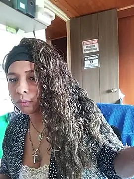 Ivon C online show from May 8, 2026, 1:16 pm