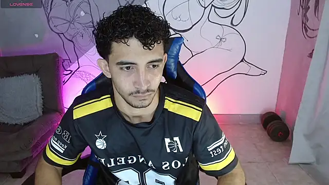 caius bigcock1 online show from May 11, 2026, 12:11 pm