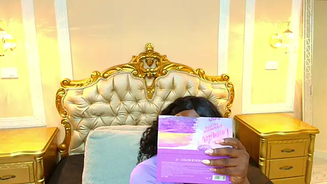Snapshot of PaulineKosh chatting on June 16, 2026, 7:27 pm PaulineKosh online show from June 16, 2026, 7:27 pm
