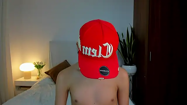 milan zapata online show from June 6, 2026, 12:27 am