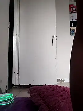 evafuckasd online show from May 13, 2026, 6:16 pm