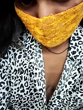 Snapshot of Cutie_Neetu chatting on May 26, 2026, 7:04 am Cutie Neetu online show from May 26, 2026, 7:04 am