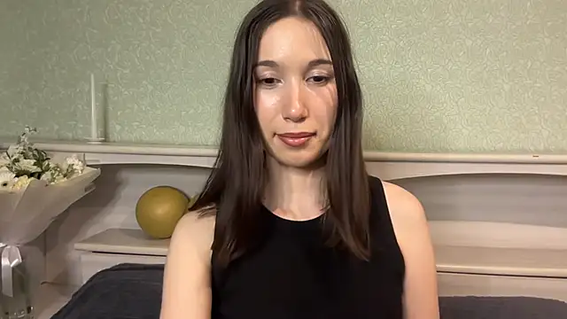 Snapshot of KristyTramel chatting on April 28, 2026, 12:10 pm KristyTramel online show from April 28, 2026, 12:10 pm