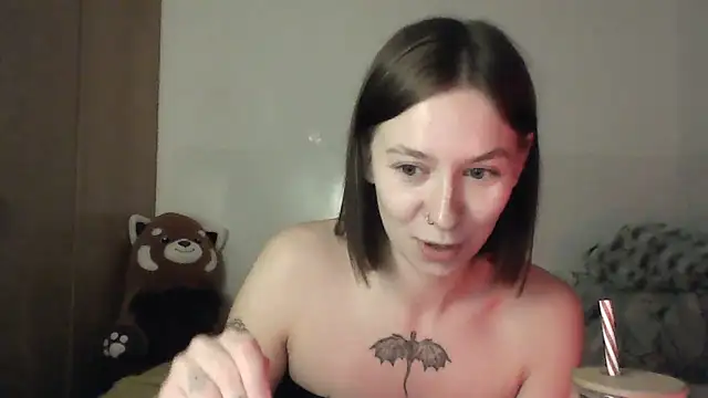 Snapshot of JuicyErika chatting on May 24, 2026, 10:59 pm JuicyErika online show from May 24, 2026, 10:59 pm