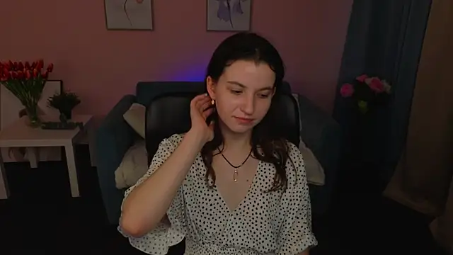 Snapshot of BelovedAlice chatting on April 29, 2026, 6:28 am BelovedAlice online show from April 29, 2026, 6:28 am
