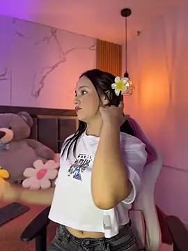 Doll Sofia  online show from April 30, 2026, 8:15 pm