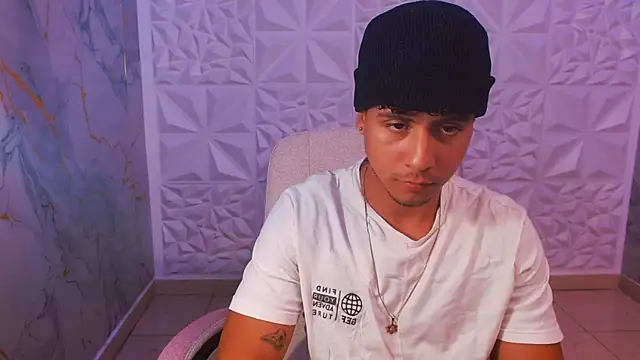 Snapshot of jbarto_ chatting on May 6, 2026, 3:24 am jbarto online show from May 6, 2026, 3:24 am