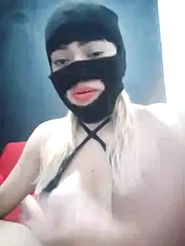 Snapshot of Hotkatii chatting on May 19, 2026, 4:30 am Hotkatii online show from May 19, 2026, 4:30 am