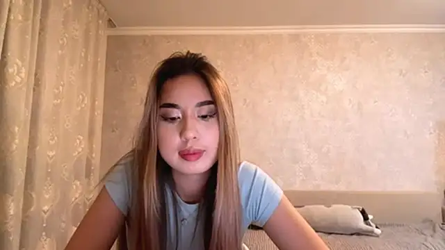 SofiTheTrophy online show from April 25, 2026, 3:31 pm