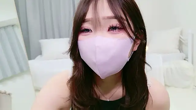 shion 00 online show from June 13, 2026, 10:13 am