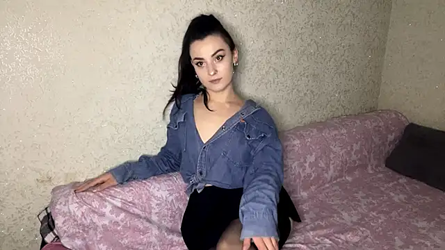Madisonlovx online show from June 2, 2026, 7:27 pm