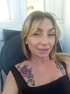 Snapshot of SofiaLace chatting on May 27, 2026, 3:31 pm SofiaLace online show from May 27, 2026, 3:31 pm