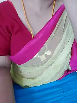 Snapshot of Call_Honey chatting on June 22, 2026, 5:15 am Call Honey online show from June 22, 2026, 5:15 am