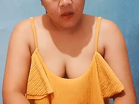 Snapshot of angel_l0ve chatting on May 6, 2026, 6:41 am angel l0ve online show from May 6, 2026, 6:41 am