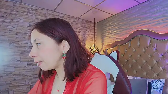 stephaniesun  online show from May 12, 2026, 12:57 pm