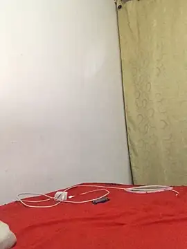 lolacute69  online show from April 27, 2026, 4:43 am
