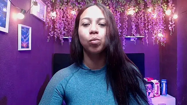 Snapshot of monik299 chatting on May 5, 2026, 1:08 pm monik299 online show from May 5, 2026, 1:08 pm