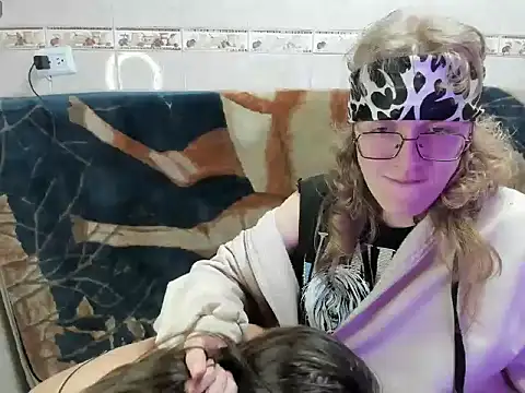 Jinnbooky online show from April 25, 2026, 2:36 am