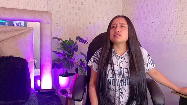 Snapshot of Sammy_N_Ithan chatting on May 2, 2026, 11:37 am Sammy N Ithan online show from May 2, 2026, 11:37 am