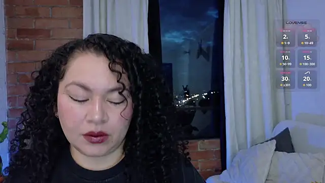 Snapshot of MissBronte chatting on June 5, 2026, 11:32 pm MissBronte online show from June 5, 2026, 11:32 pm