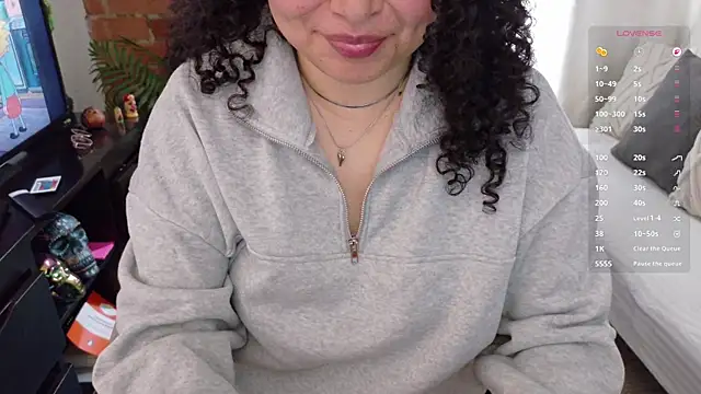 Snapshot of MissBronte chatting on June 7, 2026, 3:49 pm MissBronte online show from June 7, 2026, 3:49 pm