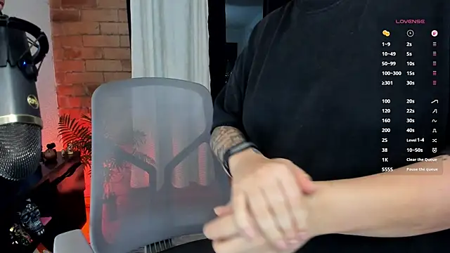 Snapshot of MissBronte chatting on June 10, 2026, 12:22 am MissBronte online show from June 10, 2026, 12:22 am