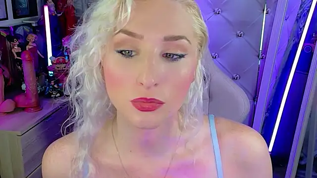 Madame Blonde online show from July 21, 2026, 9:33 am