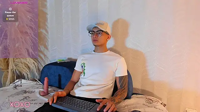 Alan Salazar online show from June 12, 2026, 5:34 pm