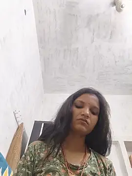 Snapshot of SS_sanjna chatting on June 15, 2026, 8:05 am SS sanjna online show from June 15, 2026, 8:05 am