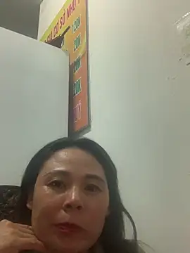 Snapshot of Helen-baby chatting on April 29, 2026, 6:47 pm Helen-baby online show from April 29, 2026, 6:47 pm