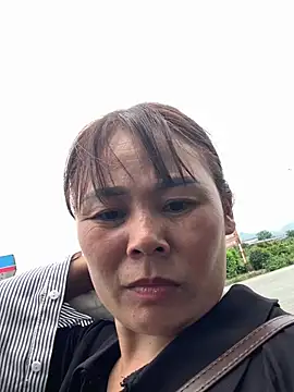 Snapshot of Helen-baby chatting on May 15, 2026, 6:09 am Helen-baby online show from May 15, 2026, 6:09 am