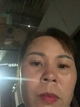 Snapshot of Helen-baby chatting on May 19, 2026, 5:14 am Helen-baby online show from May 19, 2026, 5:14 am