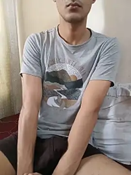 Snapshot of skinny_raj chatting on June 14, 2026, 12:29 pm skinny raj online show from June 14, 2026, 12:29 pm