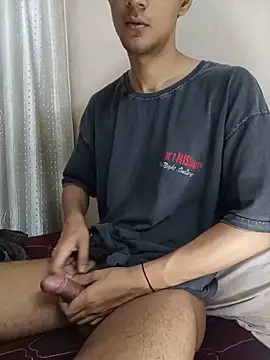 Snapshot of skinny_raj chatting on June 18, 2026, 8:02 pm skinny raj online show from June 18, 2026, 8:02 pm