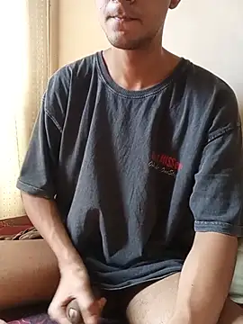 Snapshot of skinny_raj chatting on June 19, 2026, 9:02 am skinny raj online show from June 19, 2026, 9:02 am