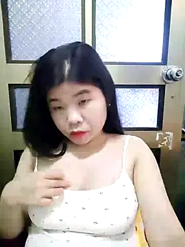 Snapshot of Ayti01 chatting on May 21, 2026, 5:03 am Ayti01 online show from May 21, 2026, 5:03 am