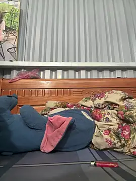 Alluring woman online show from July 10, 2026, 1:32 am