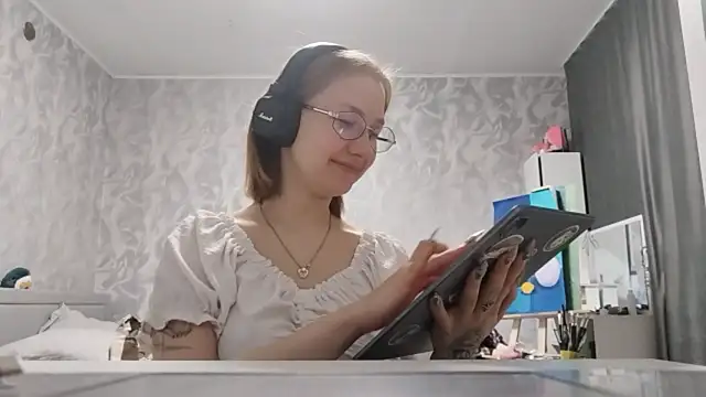 MyungWormington online show from April 25, 2026, 11:24 am