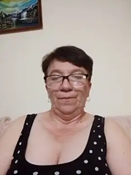 Snapshot of KetQueen101 chatting on June 18, 2026, 8:57 pm KetQueen101 online show from June 18, 2026, 8:57 pm