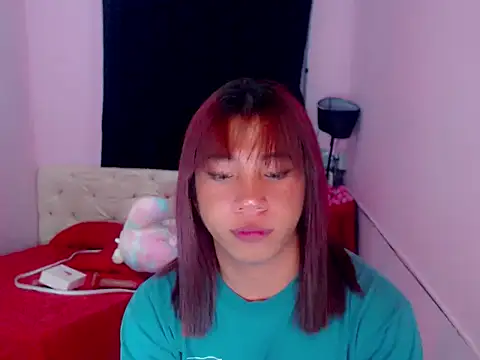 Snapshot of URsexyLylia chatting on May 23, 2026, 6:12 pm URsexyLylia online show from May 23, 2026, 6:12 pm