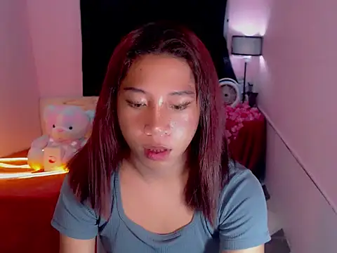 Snapshot of URsexyLylia chatting on May 29, 2026, 10:08 pm URsexyLylia online show from May 29, 2026, 10:08 pm