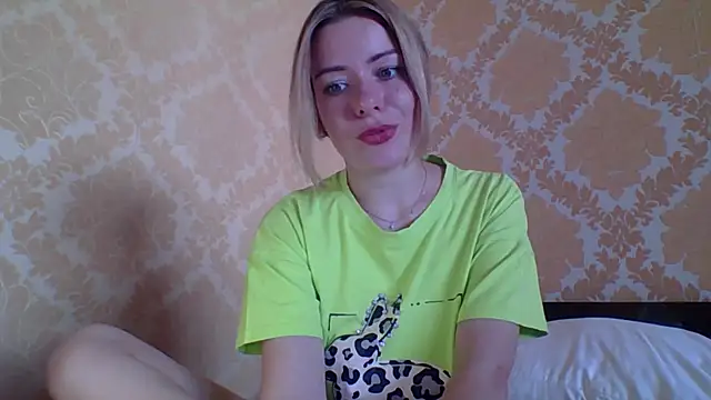 Softy Aura  online show from June 30, 2026, 1:23 pm