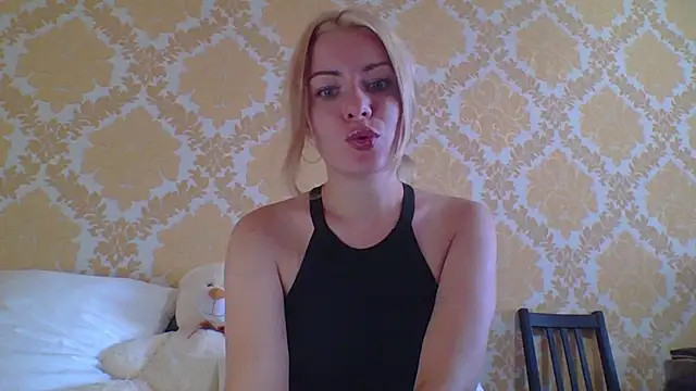 Softy Aura  online show from August 1, 2026, 4:06 pm