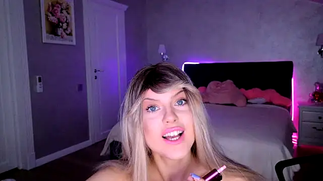 Snapshot of ChristieBlace chatting on May 23, 2026, 9:52 pm ChristieBlace online show from May 23, 2026, 9:52 pm