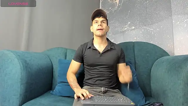 Snapshot of Derek_Voss chatting on June 9, 2026, 12:06 pm Derek Voss online show from June 9, 2026, 12:06 pm