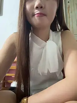 Snapshot of Miu-lete chatting on May 1, 2026, 11:15 am Miu-lete online show from May 1, 2026, 11:15 am