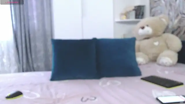 Snapshot of AnnabelleCaramel chatting on July 13, 2026, 3:20 am AnnabelleCaramel online show from July 13, 2026, 3:20 am