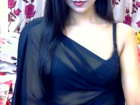 Alina Nur online show from June 20, 2026, 7:49 pm