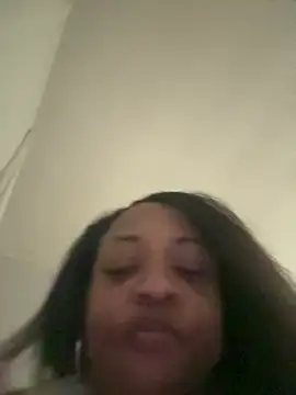 richierichelle online show from May 5, 2026, 2:08 am